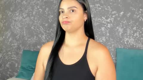 Emma online show from 03-25-26, 07:42