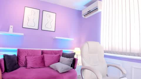 emma__walkerr_ online show from 01-25-25, 07:07