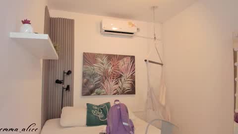 Alice online show from 09-12-25, 12:05