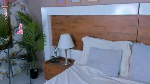 Snapshot of emma_bakker_ chatting on 07-19-26, 10:30 Emma online show from 07-19-26, 10:30