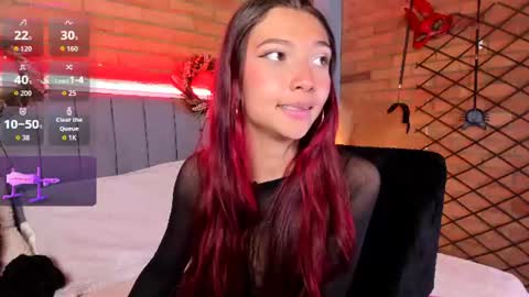 Snapshot of emma_belley chatting on 07-18-26, 07:28 Hey Im EmmaHelp me reach 100 likes online show from 07-18-26, 07:28