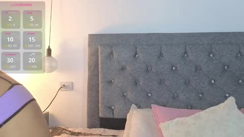 Snapshot of emma_blake__ chatting on 10-10-25, 06:34 Emma online show from 10-10-25, 06:34