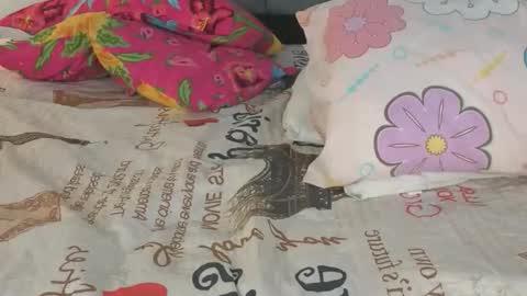 Snapshot of emma_blake__ chatting on 12-02-25, 05:35 Emma online show from 12-02-25, 05:35