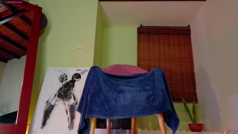 Snapshot of emma_blanco chatting on 04-26-26, 04:37 Emma online show from 04-26-26, 04:37
