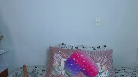 Emma Blue  modelo independiente online show from 12-05-24, 03:15