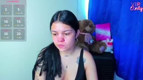 Snapshot of emma_boo_ chatting on 07-05-26, 03:19 emma_boo_ online show from 07-05-26, 03:19