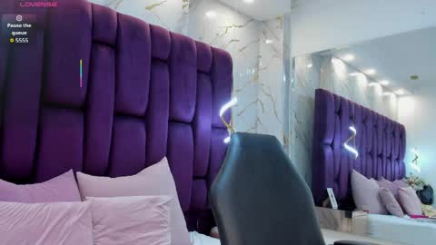 pau online show from 04-11-26, 02:43