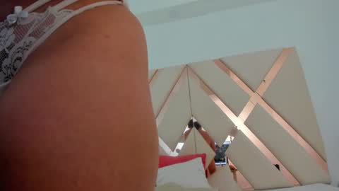 Emma Castillo online show from 01-05-25, 08:11