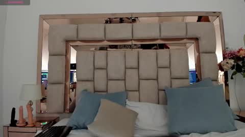 Emma Castillo online show from 11-03-25, 10:05