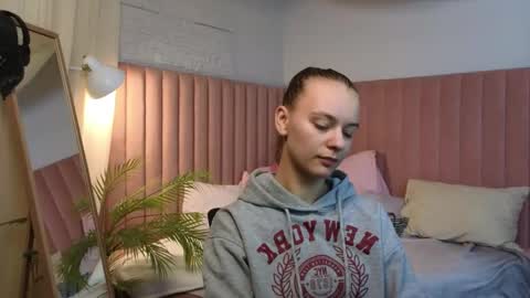 Snapshot of emma_chaser chatting on 04-29-26, 01:43 emma_chaser online show from 04-29-26, 01:43