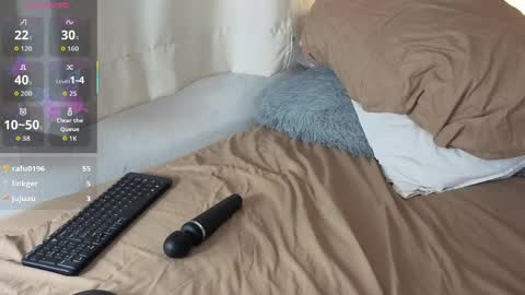 Emma online show from 04-18-26, 03:43