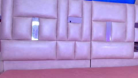 Snapshot of emma_curvy1 chatting on 10-03-25, 03:03 Emma online show from 10-03-25, 03:03