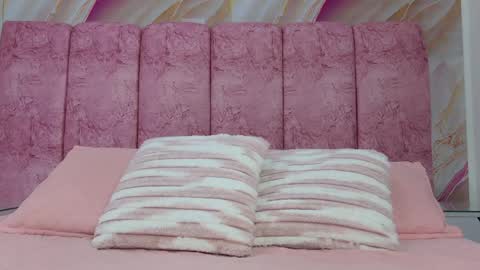 Emma online show from 05-20-26, 03:02