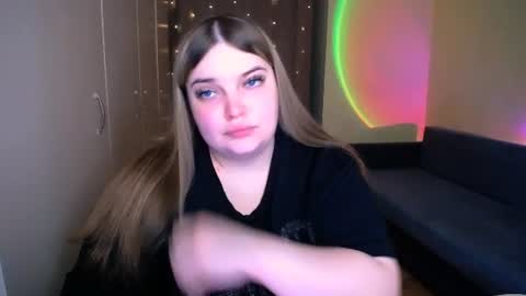 Snapshot of emma_dorn chatting on 07-10-26, 02:08 Eva online show from 07-10-26, 02:08