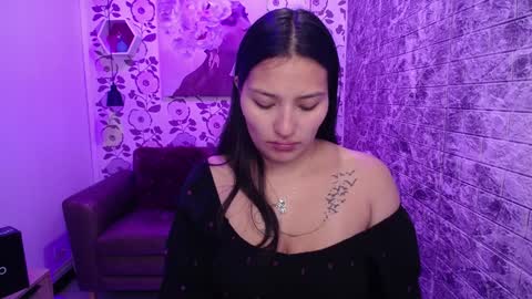 Snapshot of emma_garciaa_ chatting on 01-22-25, 03:52 emma online show from 01-22-25, 03:52