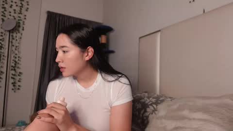 Snapshot of emma_johnson_ chatting on 01-24-25, 01:45 emma_johnson_ online show from 01-24-25, 01:45