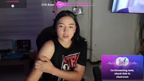 Snapshot of emma_johnson_ chatting on 06-12-26, 01:48 emma_johnson_ online show from 06-12-26, 01:48