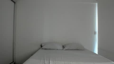 Snapshot of emma_lovv chatting on 02-26-26, 09:36 Emma 3 online show from 02-26-26, 09:36