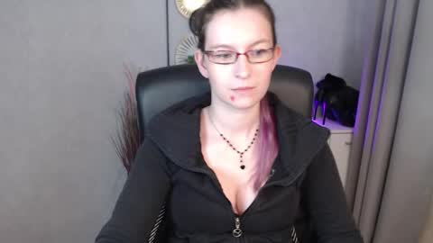 emma online show from 10-01-25, 05:46