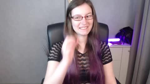 emma online show from 10-23-25, 07:07