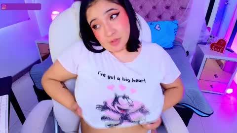 Emma Monserratt online show from 10-21-25, 08:53