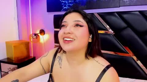 Snapshot of emma_monserratt chatting on 07-18-26, 11:36 Emma Monserratt online show from 07-18-26, 11:36