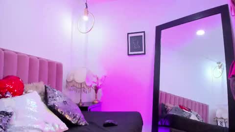 Emma online show from 11-28-25, 10:45