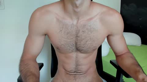 Snapshot of emma_muscle_ chatting on 02-01-25, 12:26 emma online show from 02-01-25, 12:26