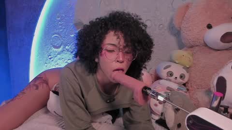 Snapshot of emma_nakamura chatting on 01-27-25, 01:09 online show from 01-27-25, 01:09