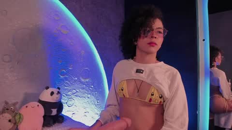 Snapshot of emma_nakamura chatting on 01-31-25, 10:10 online show from 01-31-25, 10:10