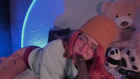 Snapshot of emma_nakamura chatting on 02-13-25, 01:05 online show from 02-13-25, 01:05