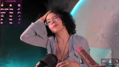 Snapshot of emma_nakamura chatting on 09-12-25, 10:26 online show from 09-12-25, 10:26