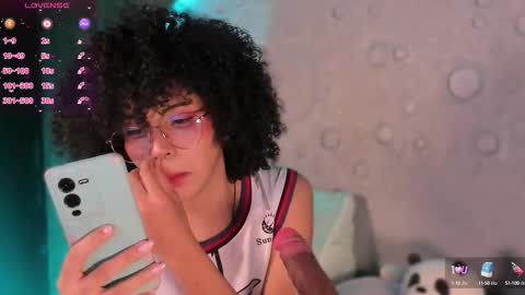 Snapshot of emma_nakamura chatting on 09-25-25, 10:19 online show from 09-25-25, 10:19