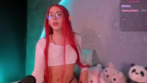 Snapshot of emma_nakamura chatting on 11-08-25, 10:15 online show from 11-08-25, 10:15