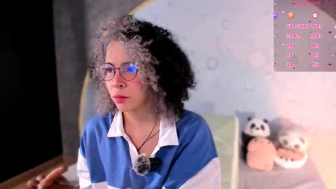 Snapshot of emma_nakamura chatting on 12-22-25, 10:23 online show from 12-22-25, 10:23