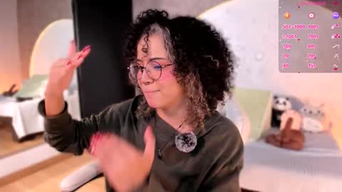 Snapshot of emma_nakamura chatting on 01-12-26, 10:31 online show from 01-12-26, 10:31