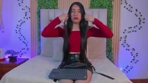 Snapshot of emma_nmm chatting on 01-13-26, 07:41 Emma online show from 01-13-26, 07:41