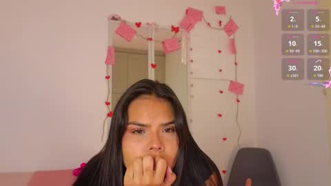 EMMA REVEES  online show from 02-22-26, 05:08