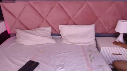 Snapshot of emma_roberts_1 chatting on 02-13-25, 07:21 Emma online show from 02-13-25, 07:21