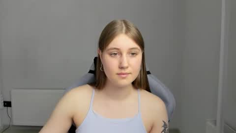 Emma online show from 06-08-26, 12:16