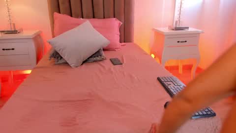 Ema online show from 01-19-25, 05:18