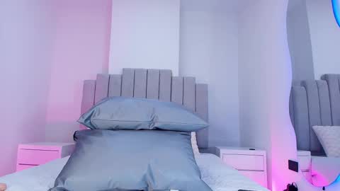 Emma online show from 11-12-25, 11:54