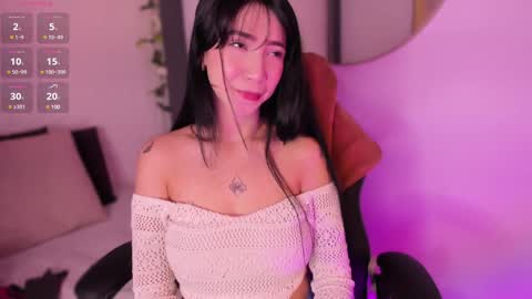 Snapshot of emma_woods__ chatting on 01-02-25, 12:24 emma_woods__ online show from 01-02-25, 12:24