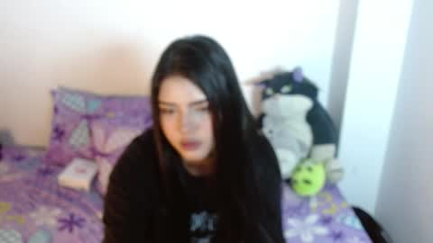 Snapshot of emma_yui19 chatting on 11-29-25, 10:24 emma online show from 11-29-25, 10:24