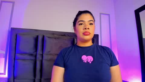 Snapshot of emmabecket2 chatting on 01-08-25, 04:02 emma becket online show from 01-08-25, 04:02