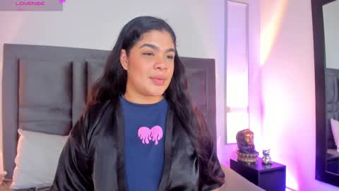 Snapshot of emmabecket2 chatting on 02-10-25, 10:09 emma becket online show from 02-10-25, 10:09