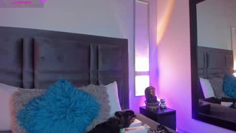 Snapshot of emmabecket2 chatting on 03-06-25, 04:19 emma becket online show from 03-06-25, 04:19