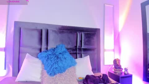 Snapshot of emmabecket2 chatting on 03-12-25, 07:57 emma becket online show from 03-12-25, 07:57