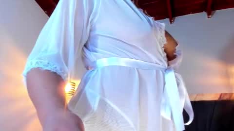 Emma Brant online show from 12-23-25, 03:37