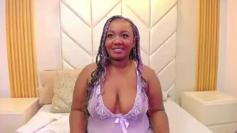 Snapshot of emmabrantt_ chatting on 11-05-25, 03:39 EmmaBrantt online show from 11-05-25, 03:39